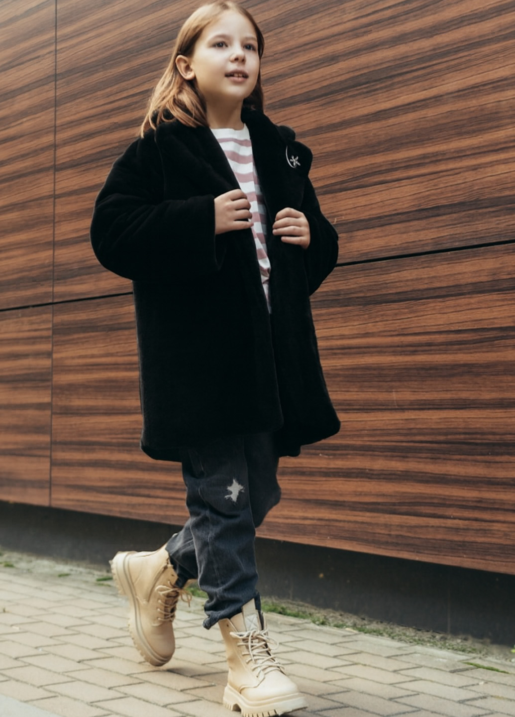 Дитяча шуба з еко хутра 3-401 чорна