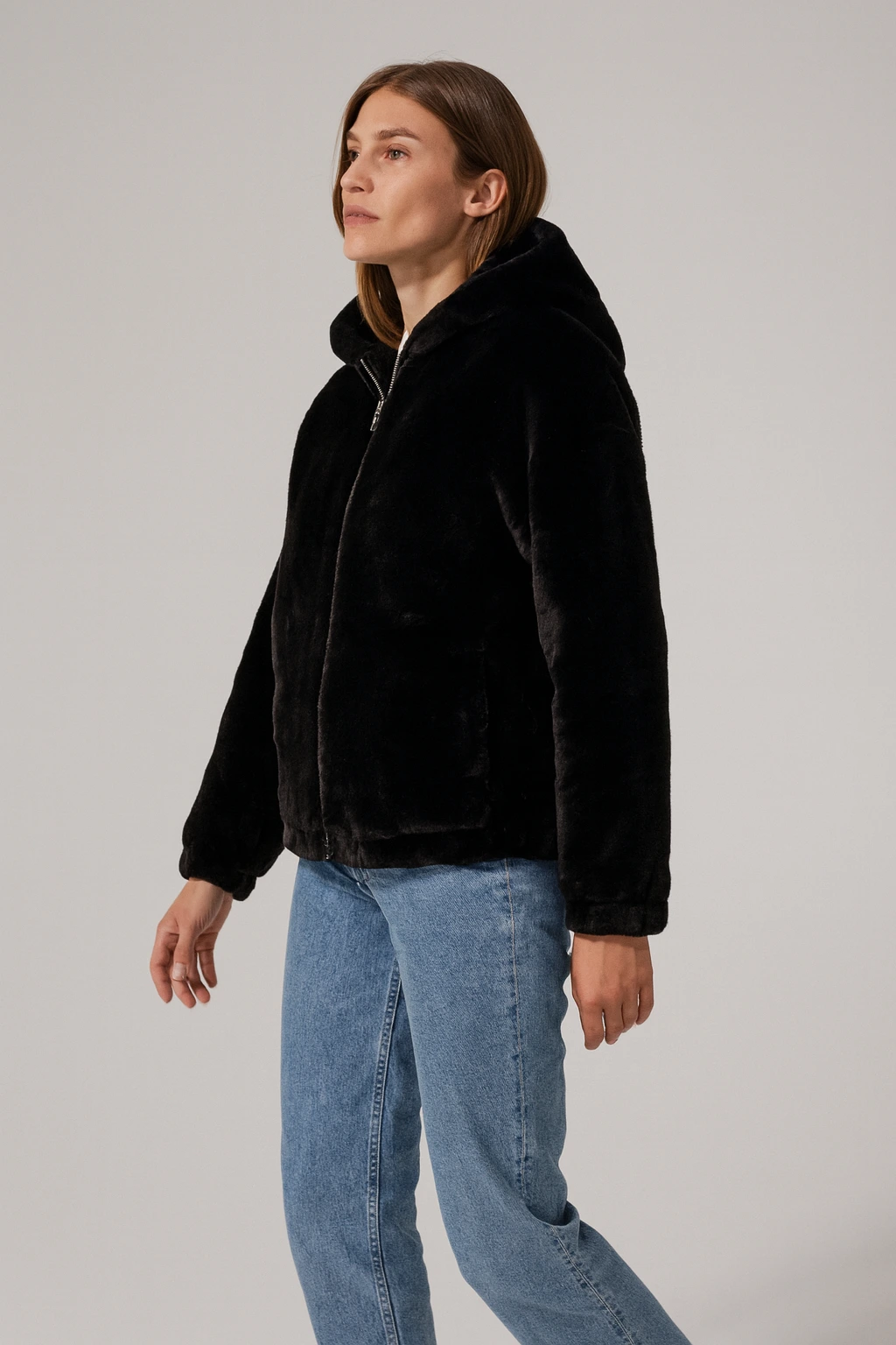 Полушубок 461 чорний